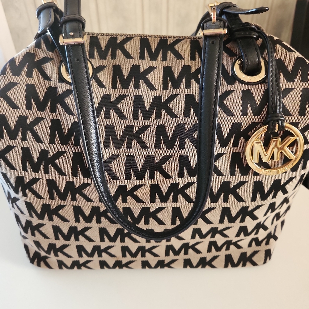 Vintage MICHAEL KORS tote EUC